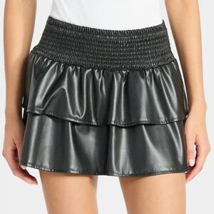🖤 Black Faux Leather Tiered Mini Skirt | Size 20 | Smocked Waist | Cute + Edgy